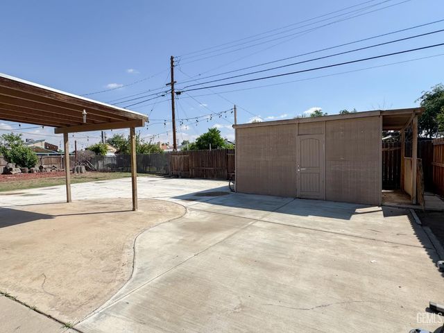 1704 Anita Lane, Bakersfield, CA 93304