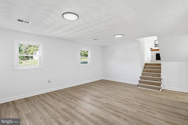 920 LINWOOD RD, Hagerstown, MD 21740