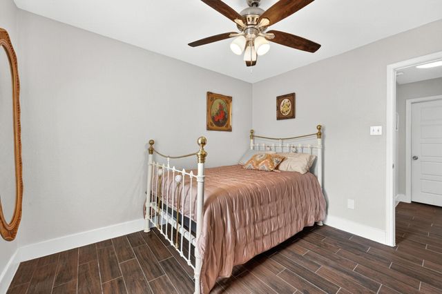 12212 Mustang DR, Buda, TX 78610