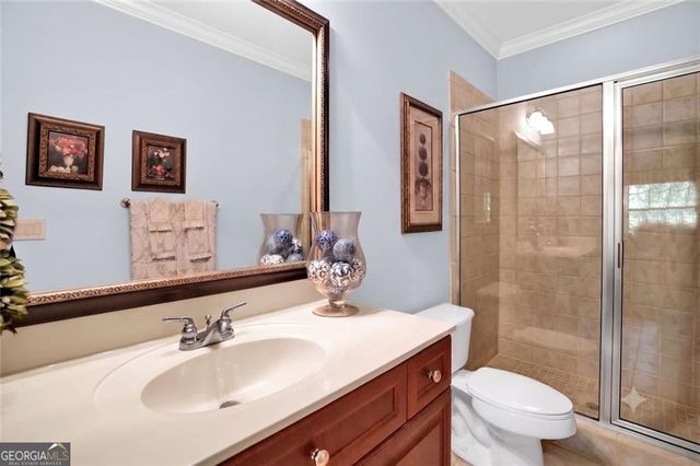 5464 Glenridge View NE, Atlanta, GA 30342