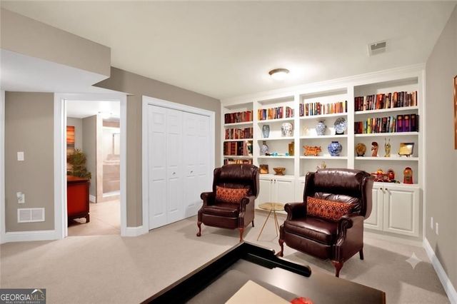 5464 Glenridge View NE, Atlanta, GA 30342