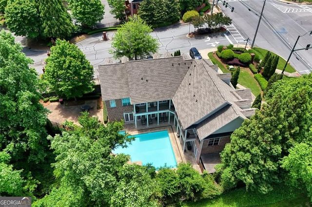 5464 Glenridge View NE, Atlanta, GA 30342
