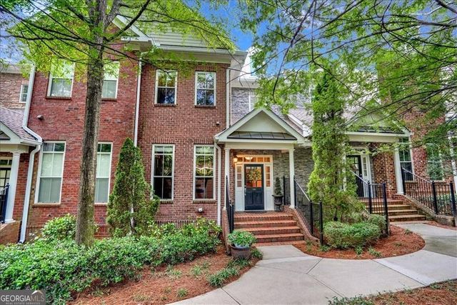 5464 Glenridge View NE, Atlanta, GA 30342