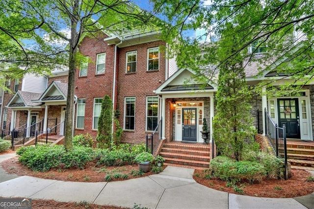 5464 Glenridge View NE, Atlanta, GA 30342