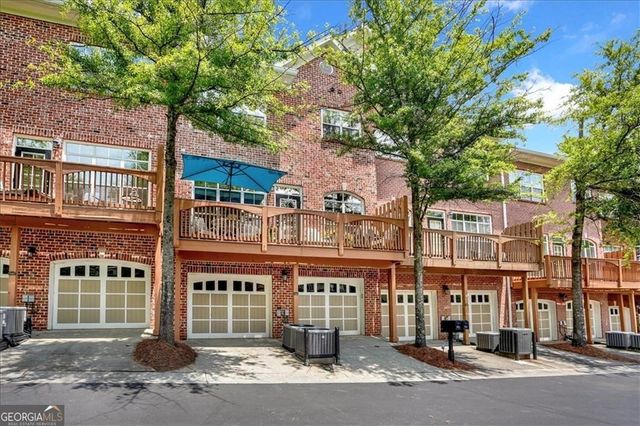 5464 Glenridge View NE, Atlanta, GA 30342