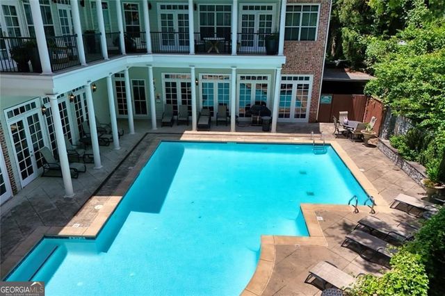 5464 Glenridge View NE, Atlanta, GA 30342