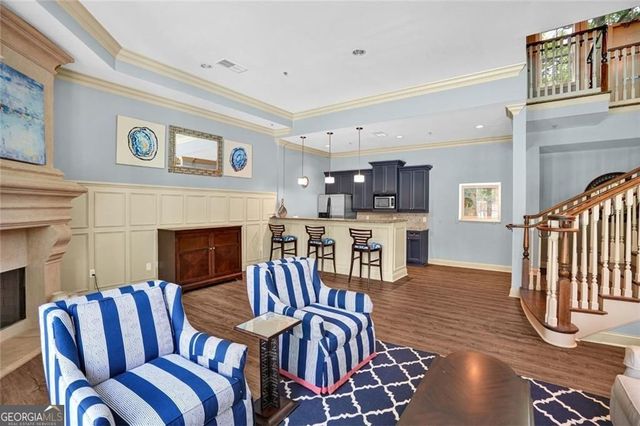 5464 Glenridge View NE, Atlanta, GA 30342