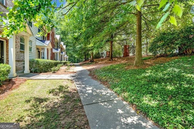 5464 Glenridge View NE, Atlanta, GA 30342