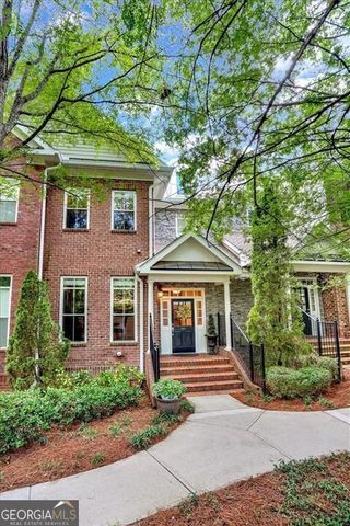5464 Glenridge View NE, Atlanta, GA 30342