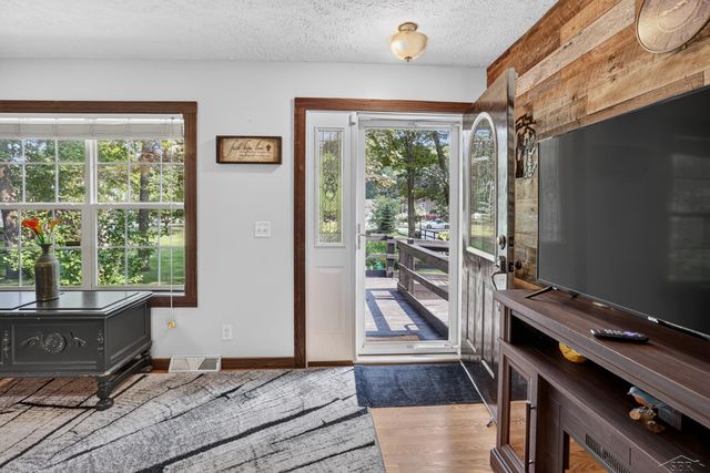340 Richards Road, Bay City, MI 48706