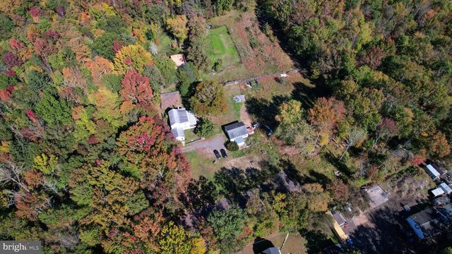 8 SHINNEY LN, Trenton, NJ 08648