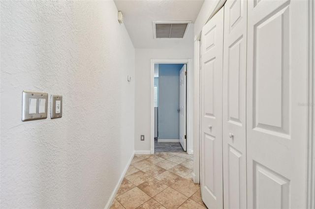 1071 LEXINGTON COURT, Largo, FL 33771