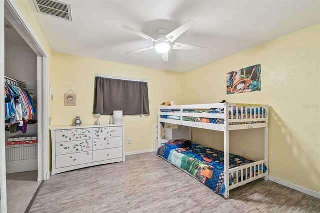 1071 LEXINGTON COURT, Largo, FL 33771
