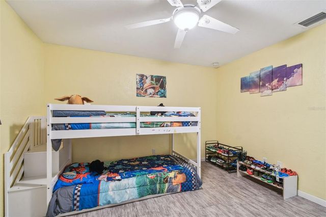 1071 LEXINGTON COURT, Largo, FL 33771