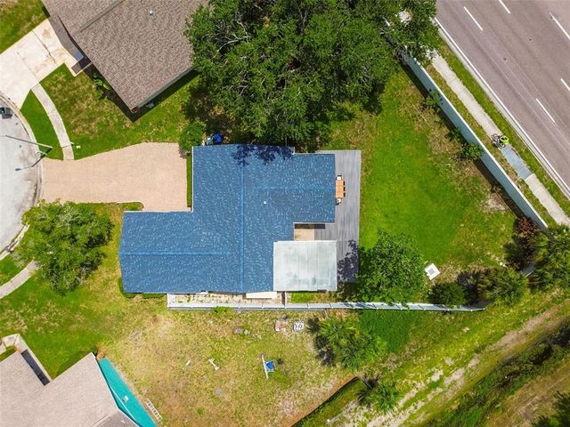 1071 LEXINGTON COURT, Largo, FL 33771