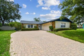 1071 LEXINGTON COURT, Largo, FL 33771