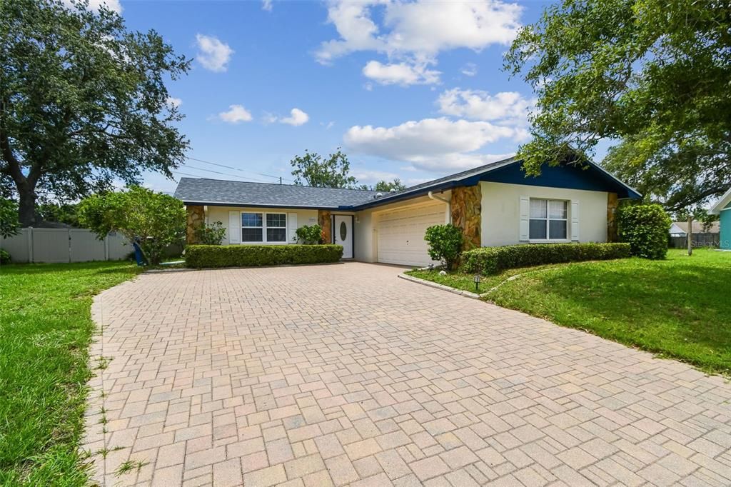 1071 LEXINGTON COURT, Largo, FL 33771