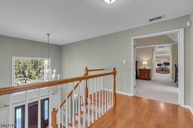 4 Mcmanus Dr, Bridgewater Twp., NJ 08807