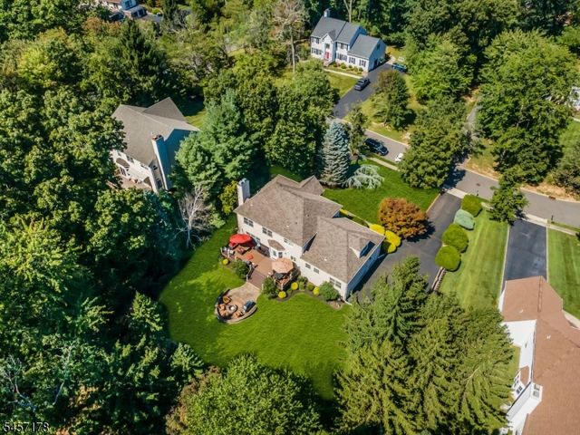 4 Mcmanus Dr, Bridgewater Twp., NJ 08807