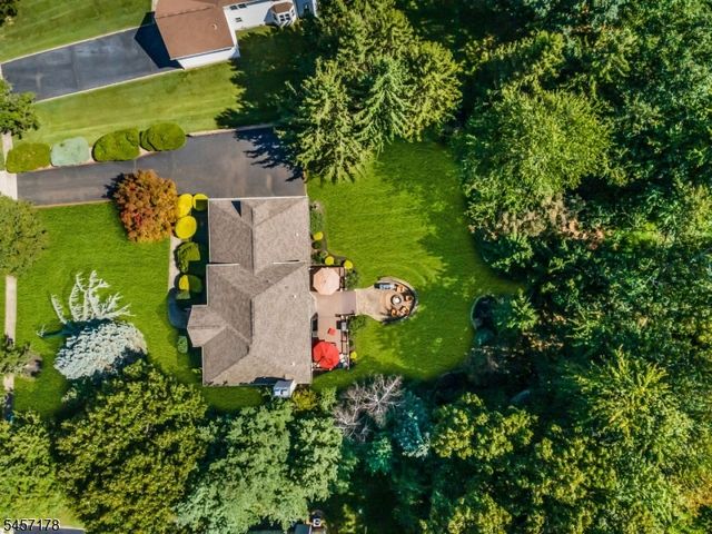 4 Mcmanus Dr, Bridgewater Twp., NJ 08807