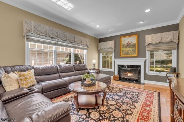 4 Mcmanus Dr, Bridgewater Twp., NJ 08807