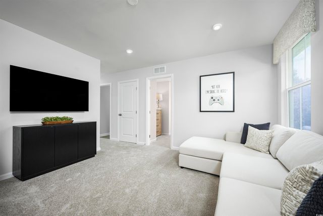 8048 NW Sterling Oaks Dr, Ash, NC 28420