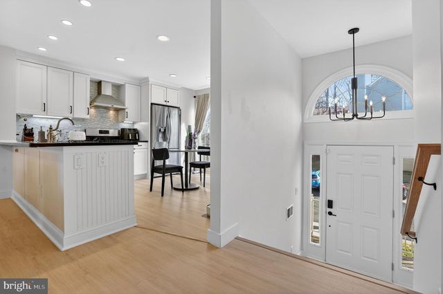 11433 HERITAGE OAK CT, Reston, VA 20194