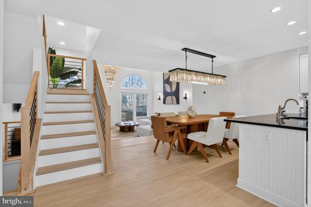 11433 HERITAGE OAK CT, Reston, VA 20194