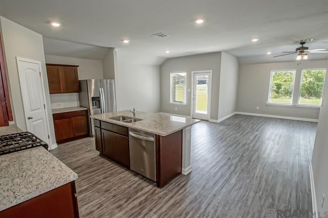 35572 Grovemont Dr, Denham Springs, LA 70706