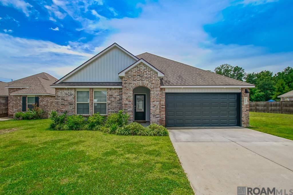 35572 Grovemont Dr, Denham Springs, LA 70706