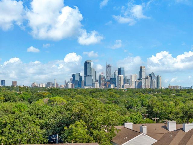 1307 Norwalk LN 206, Austin, TX 78703