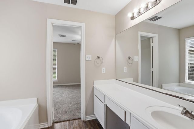 2325 Shady Tree Lane, Conroe, TX 77301