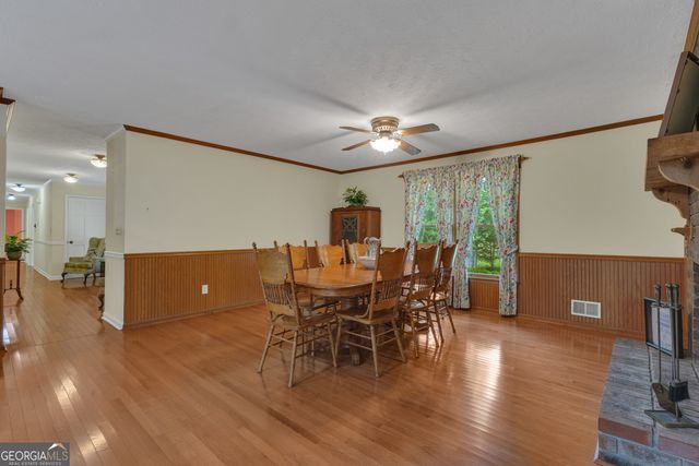 154 Tanglewood Lane, Sharpsburg, GA 30277