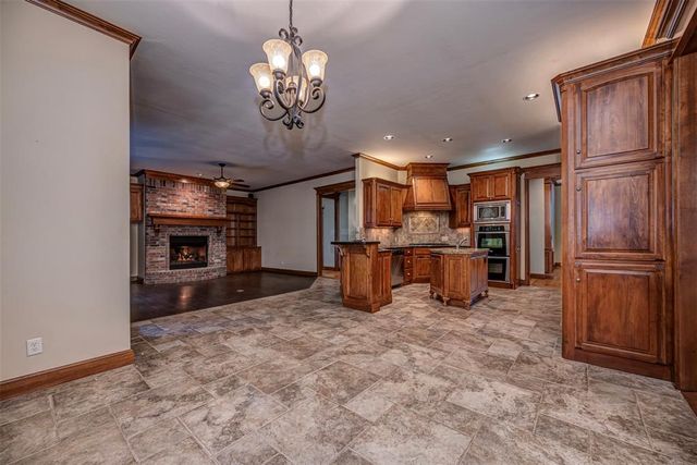 6821 Cypress Hollow, Edmond, OK 73034