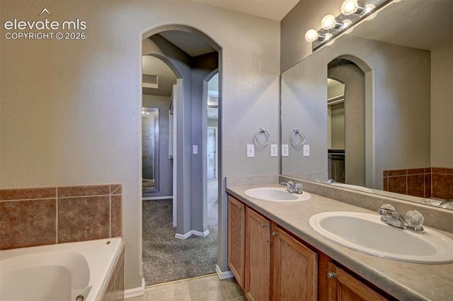 863 Red Thistle View, Colorado Springs, CO 80916