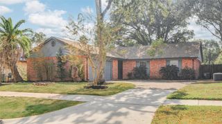 6722 Lynngate Drive, Spring, TX 77373