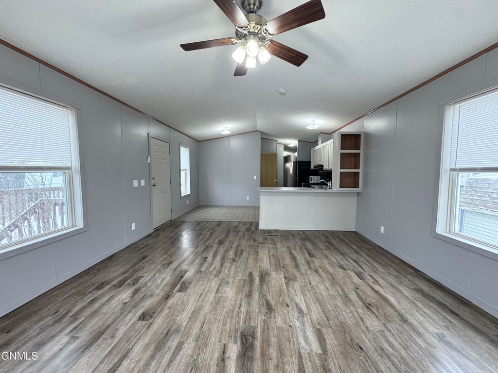 4117 W Arlington Drive, Bismarck, ND 58503 photo 19