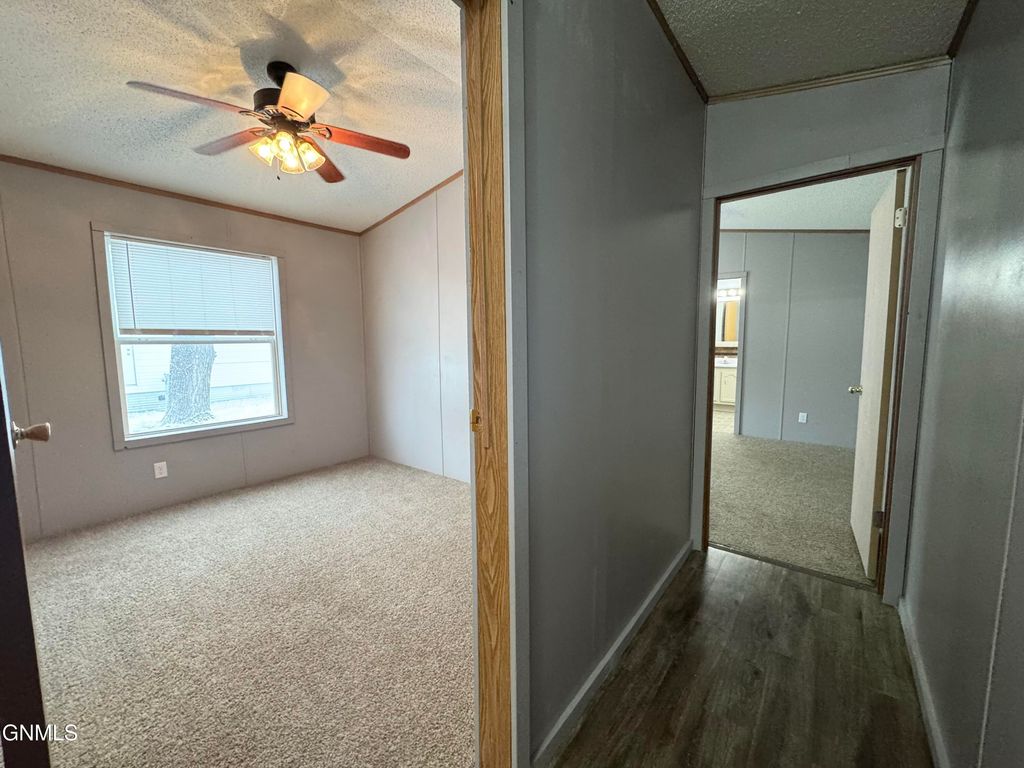 4117 W Arlington Drive, Bismarck, ND 58503 photo 30