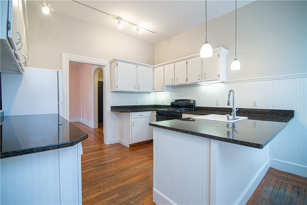 68 Dexter Street 1, Providence, RI 02909