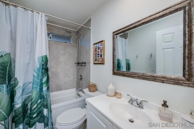 32036 Del Cielo Oeste 4B, Bonsall, CA 92003