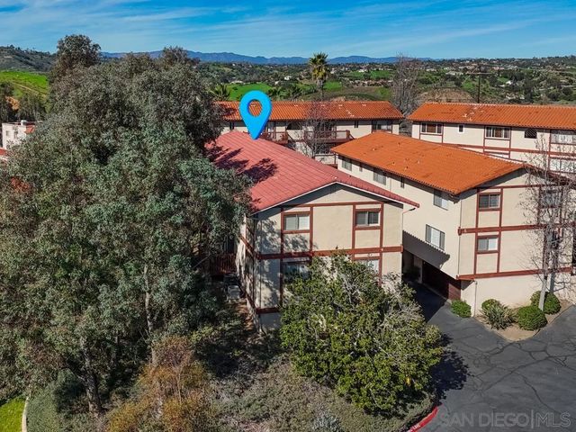 32036 Del Cielo Oeste 4B, Bonsall, CA 92003