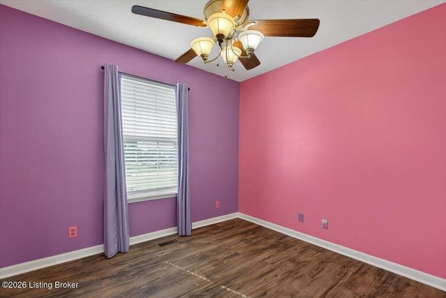 645 Forest Ridge Dr, Mt Washington, KY 40047