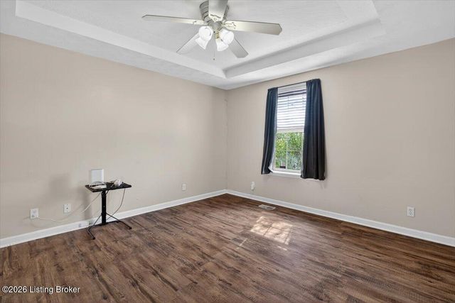 645 Forest Ridge Dr, Mt Washington, KY 40047