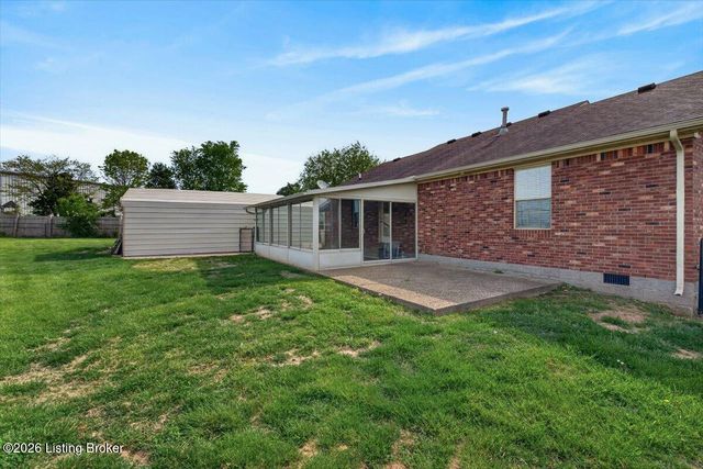 645 Forest Ridge Dr, Mt Washington, KY 40047