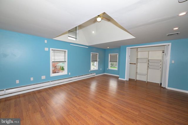 230 N MAIN ST, Bernville, PA 19506