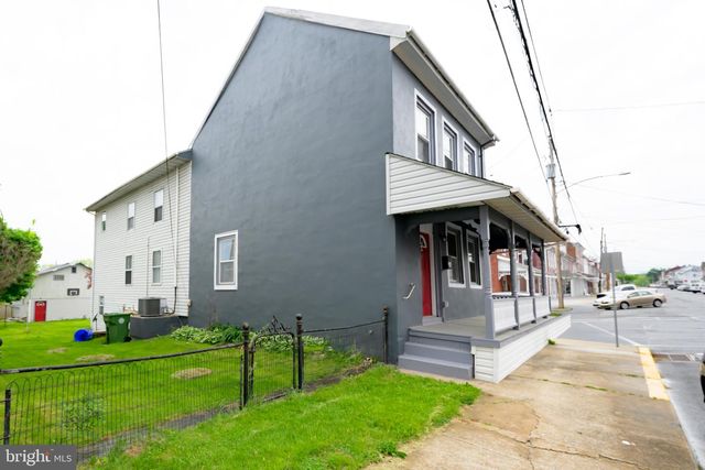 230 N MAIN ST, Bernville, PA 19506