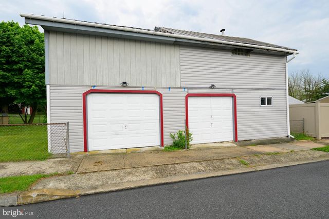 230 N MAIN ST, Bernville, PA 19506