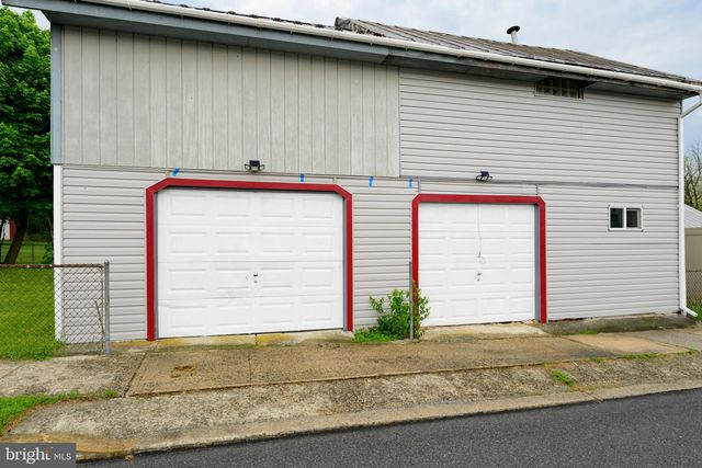 230 N MAIN ST, Bernville, PA 19506