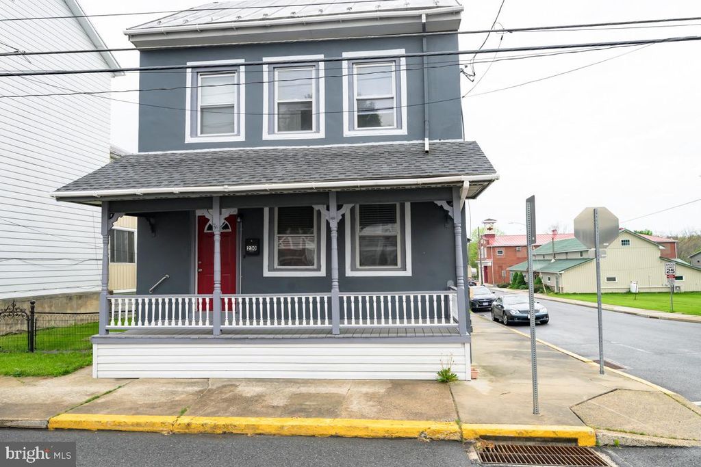 230 N MAIN ST, Bernville, PA 19506