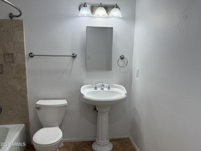 3321 W Cholla Street, Phoenix, AZ 85029